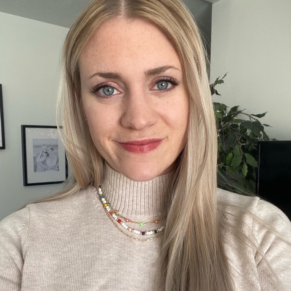 Meet Stephanie! - Picture 2 of 5